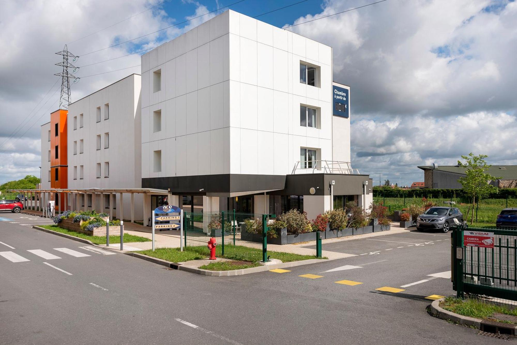 Ace Hôtel Paris Sud Villabe Exterior foto